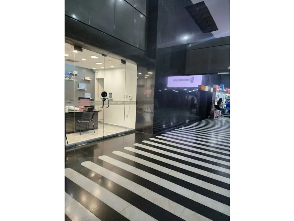 Se Alquila local 40m2 Centro Seguros La Paz - 3