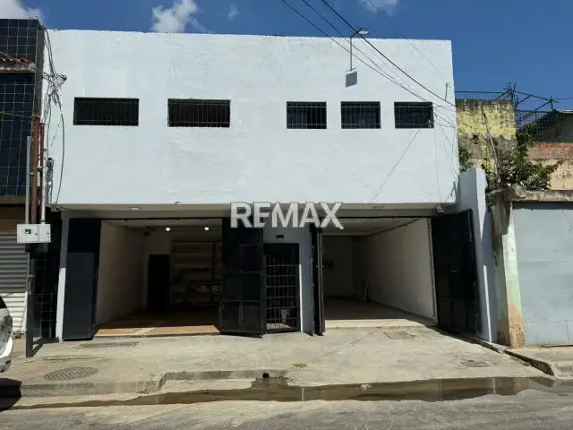 Local comercial en venta en Av. Las ferias