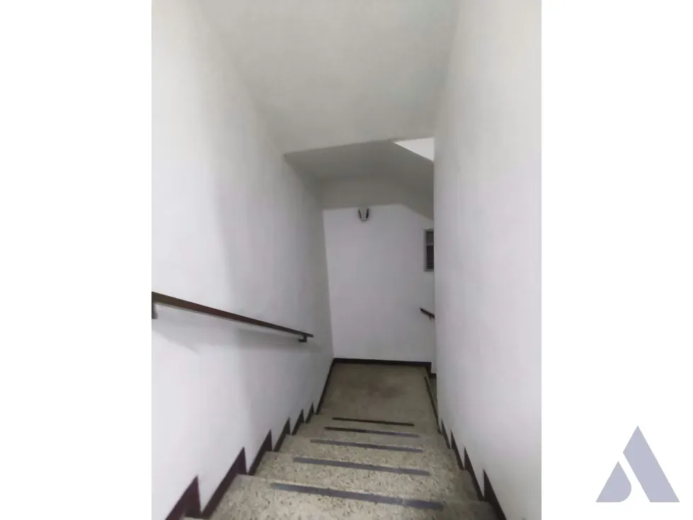 Vendo apartamento original 100m2 Avenida Principal La Urbina 4661 - 11
