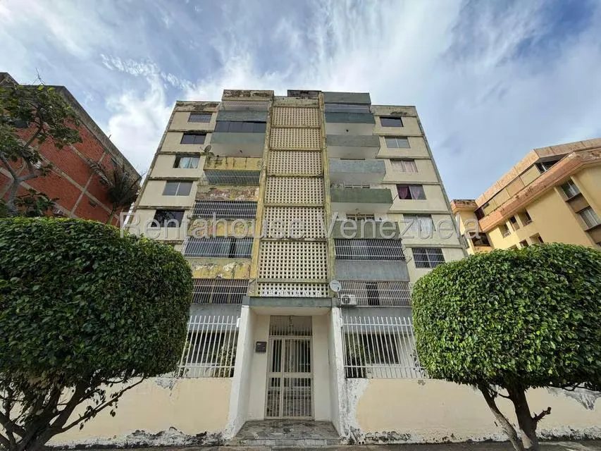 Apartamento (1 Nivel) en Venta en Trigal Centro, Carabobo