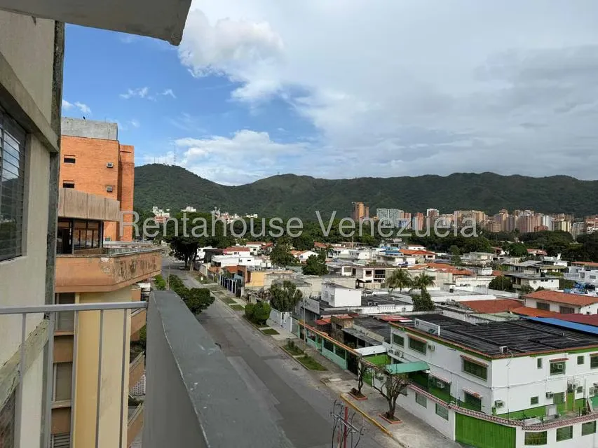 Apartamento (1 Nivel) en Venta en Trigal Centro, Carabobo - 11