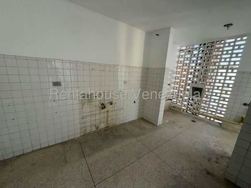 Apartamento (1 Nivel) en Venta en Trigal Centro, Carabobo - 8