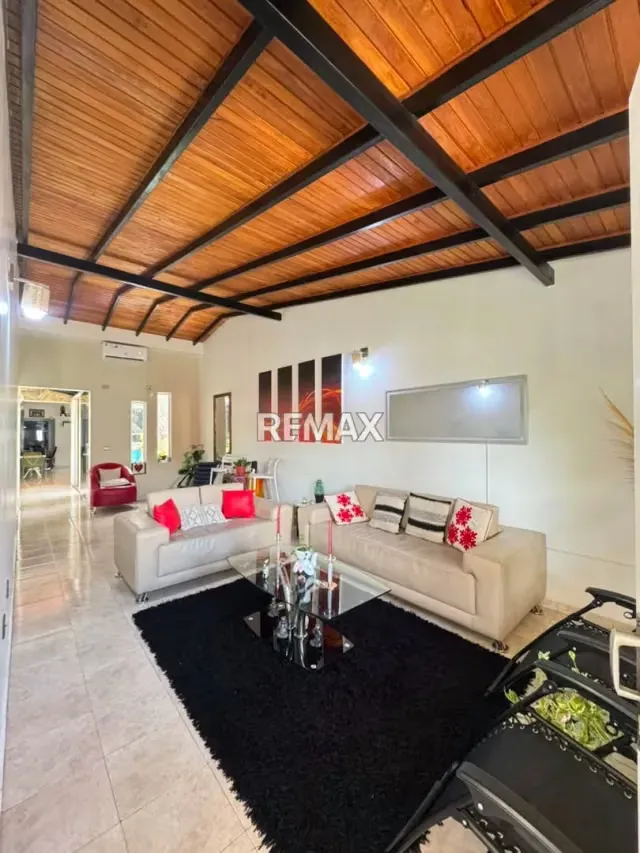 En Venta casa en Valle Oro, San Diego