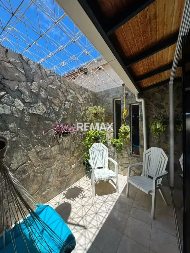 En Venta casa en Valle Oro, San Diego - 13