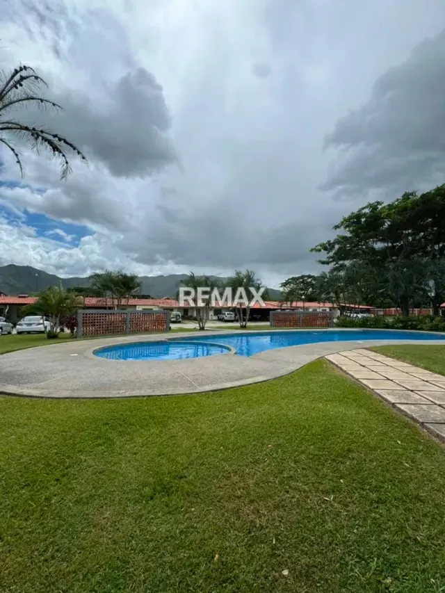 En Venta casa en Valle Oro, San Diego - 15