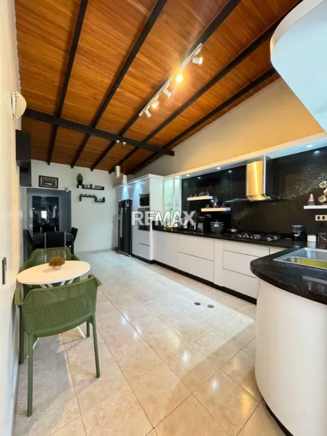 En Venta casa en Valle Oro, San Diego - 7