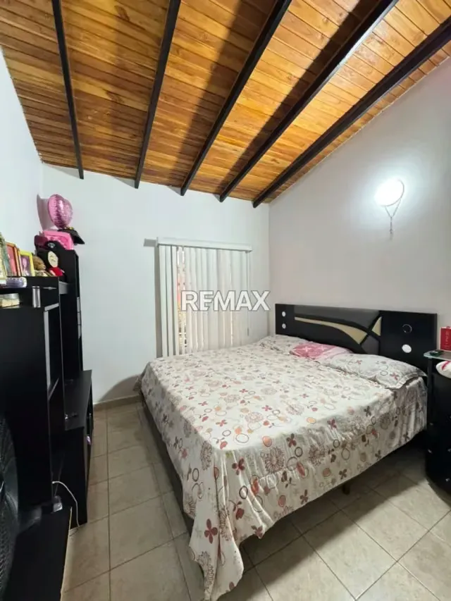 En Venta casa en Valle Oro, San Diego - 9