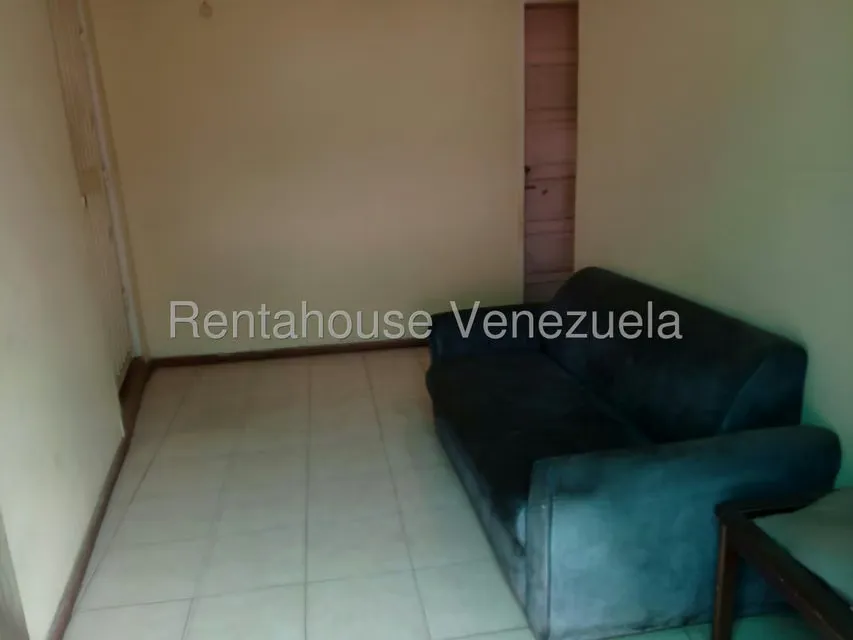 Casa (Multipes Niveles) en Venta en Los Rosales, Distrito Metropolitano - 26