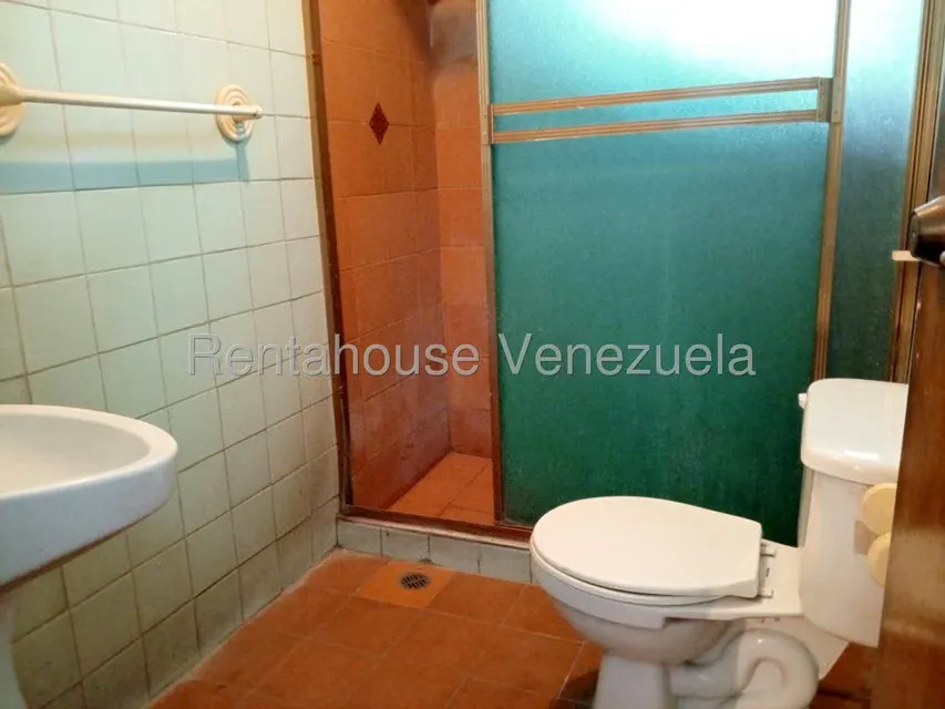 Casa (Multipes Niveles) en Venta en Los Rosales, Distrito Metropolitano - 8