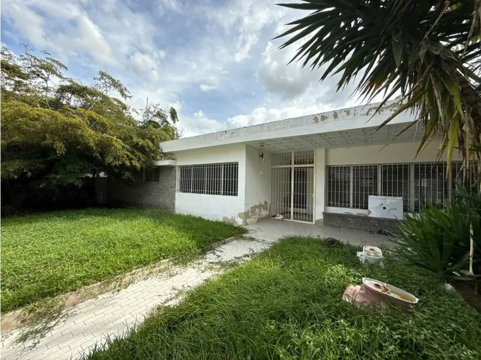 Se vende terreno 1320 m2 Altamira