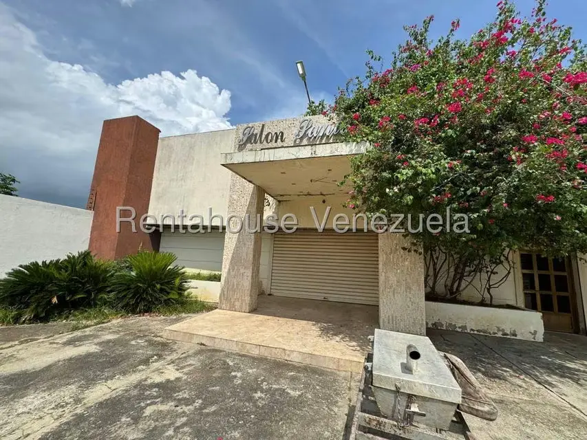 Comercial (Local Comercial) en Venta en Via Santa Rita, Zulia - 4