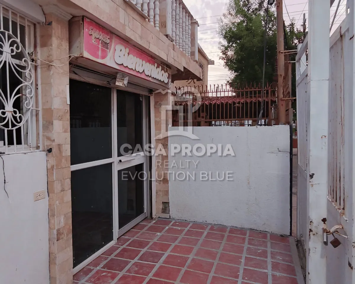 Apartamento en PB Sector 18 de Octubre con fachada y local comercial