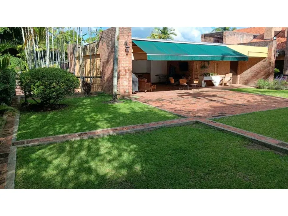 Vendo/alquilo apartamento c/jardin 620+450m2 Oripoto 7034