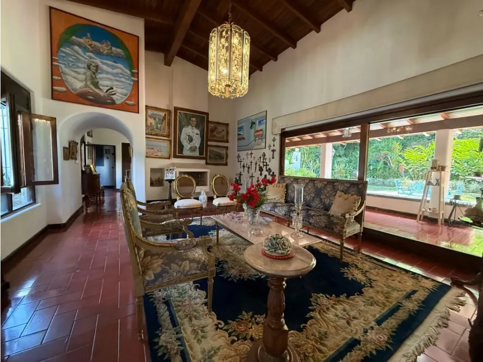 Se vende casa 500m2 6H/8B/4P Cerro Verde - 5