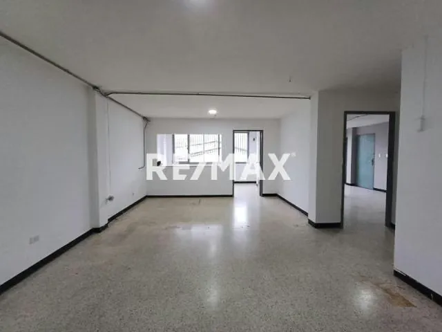 Alquiler Planta Industrial De 300 m2 El Llanito - 2