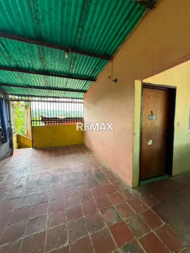 Amplia Propiedad en Venta Multiproposito Ubicada en Calle Bolivar Sector centro Escuque Estado Trujillo - 12