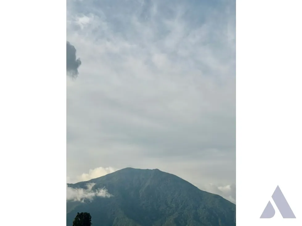 Se vende quinta 680m2 Lomas del Mirador 5096 - 2