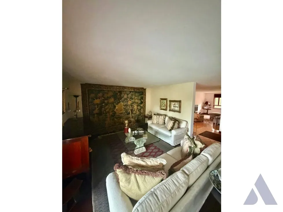 Se vende quinta 680m2 Lomas del Mirador 5096 - 6