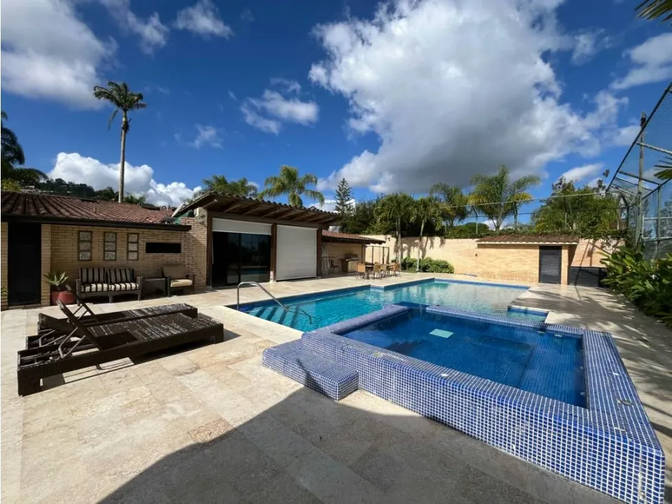 Se vende casa 2055 m2 La Lagunita 3420 - 2