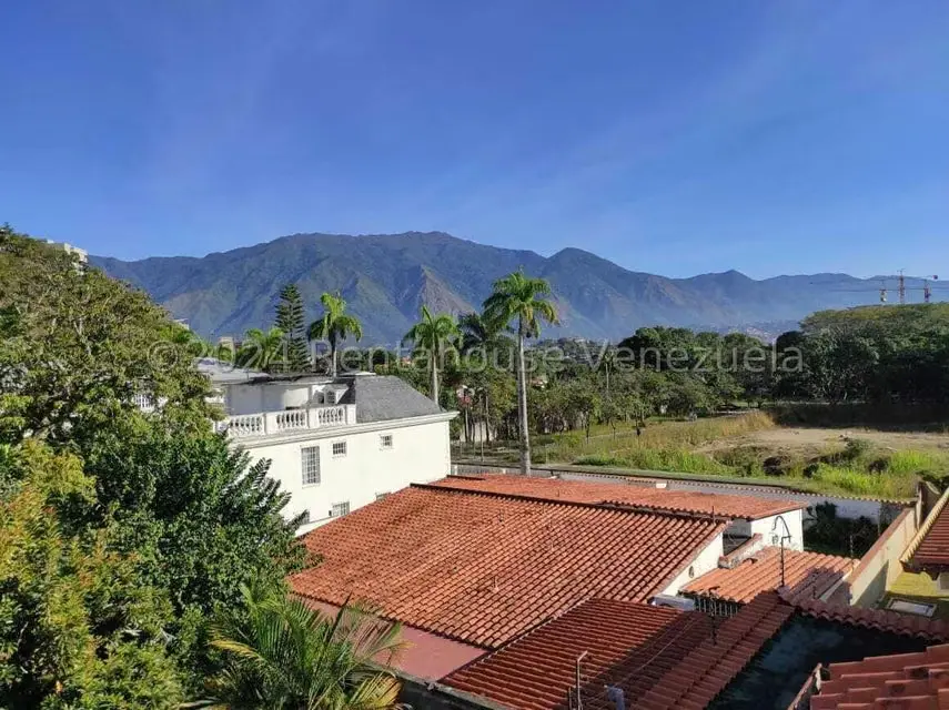 Casa (Multipes Niveles) en Venta en Macaracuay, Distrito Metropolitano - 18