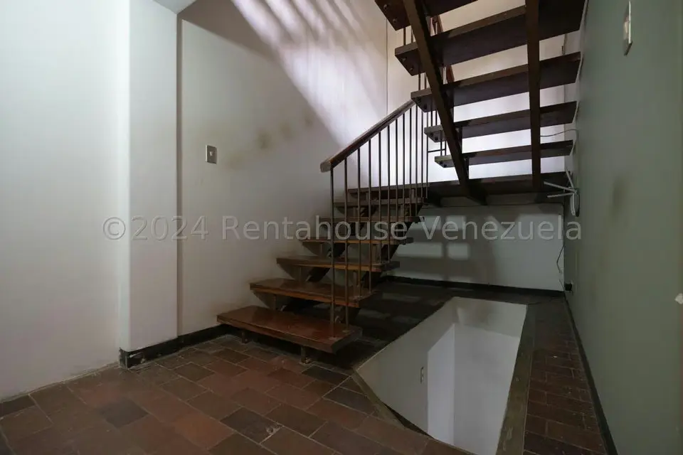 Casa (Multipes Niveles) en Venta en Macaracuay, Distrito Metropolitano - 21
