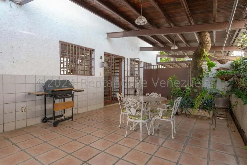 Casa (Multipes Niveles) en Venta en Macaracuay, Distrito Metropolitano - 26