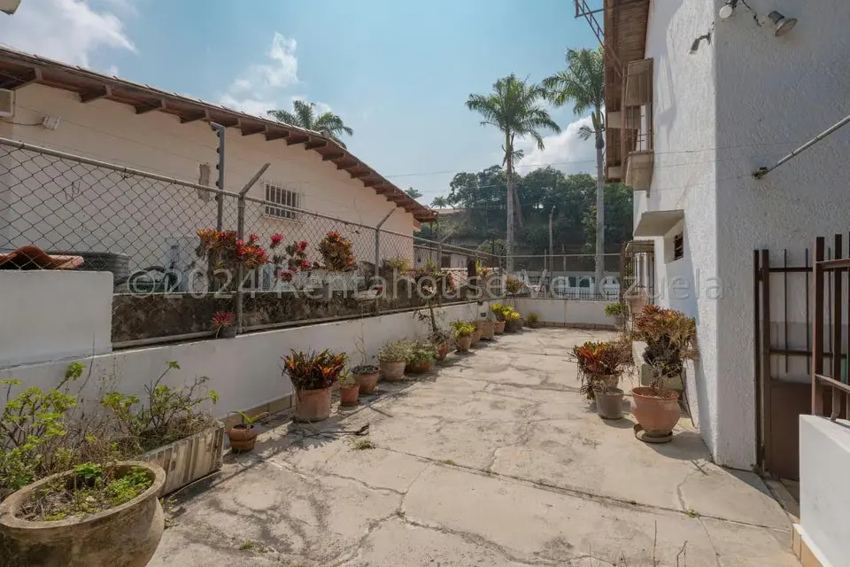 Casa (Multipes Niveles) en Venta en Macaracuay, Distrito Metropolitano - 31