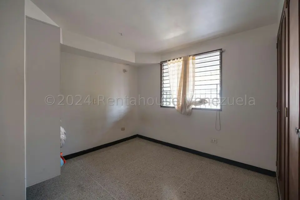 Casa (Multipes Niveles) en Venta en Macaracuay, Distrito Metropolitano - 38