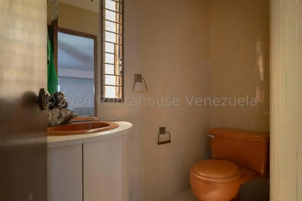 Casa (Multipes Niveles) en Venta en Macaracuay, Distrito Metropolitano - 40