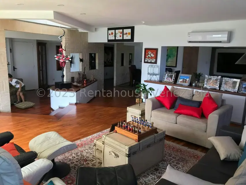 Apartamento (Penthouse) en Venta en Los Naranjos del Cafetal, Distrito Metropolitano - 14