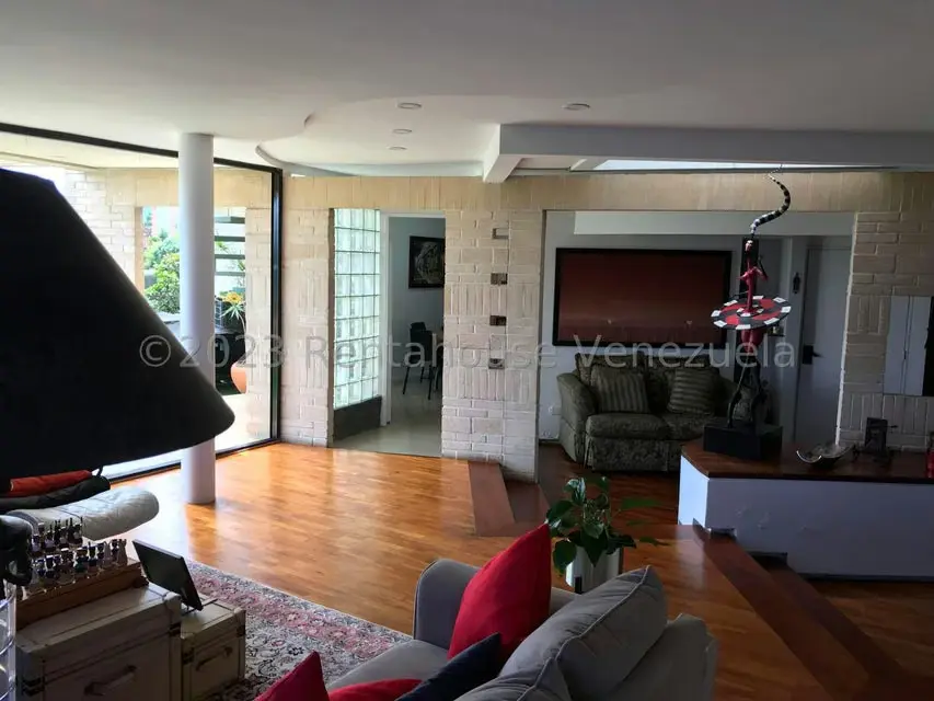 Apartamento (Penthouse) en Venta en Los Naranjos del Cafetal, Distrito Metropolitano - 17