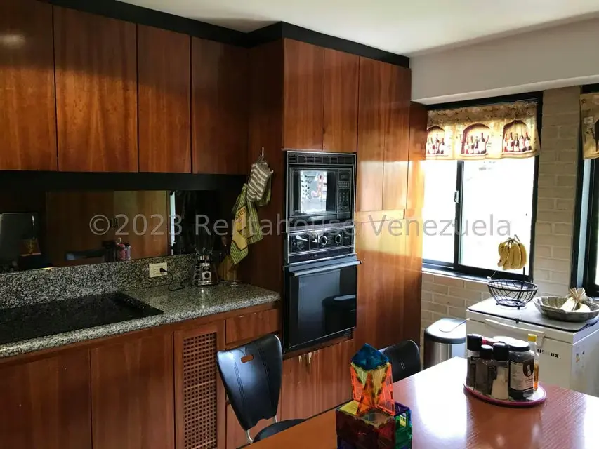 Apartamento (Penthouse) en Venta en Los Naranjos del Cafetal, Distrito Metropolitano - 30