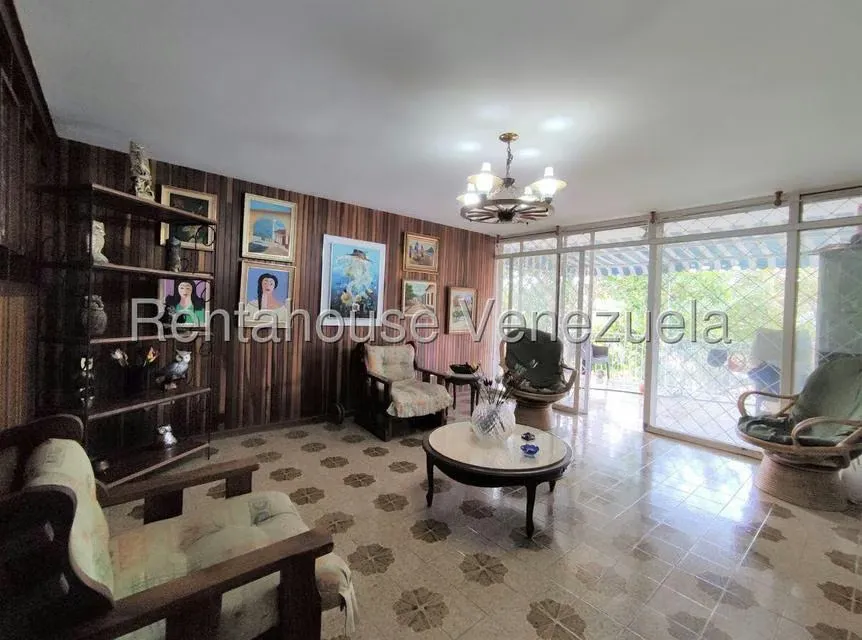 Casa (Multipes Niveles) en Venta en Los Castores, Miranda - 2