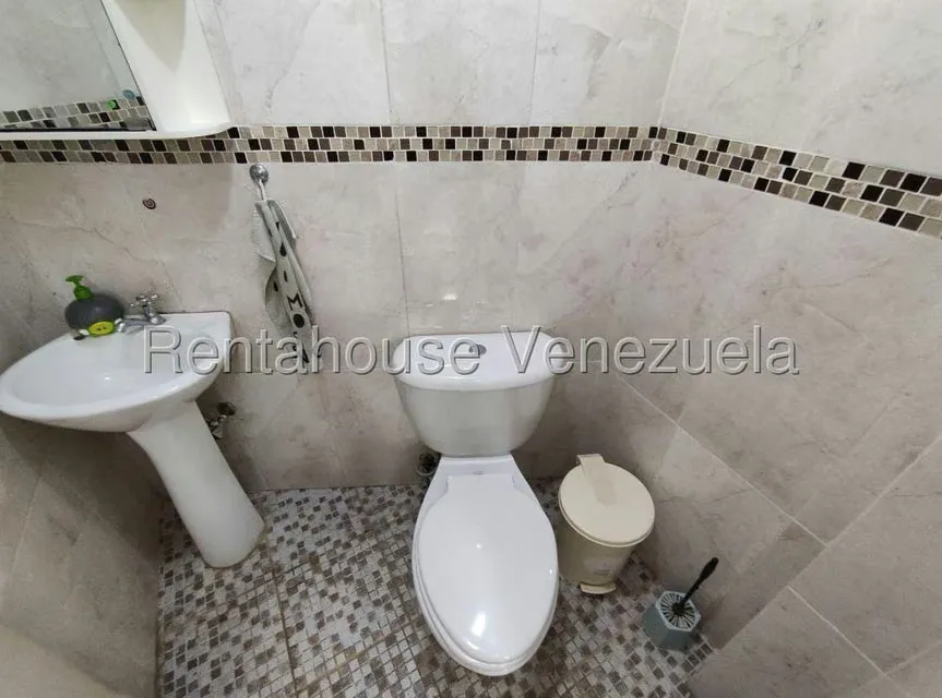 Casa (Multipes Niveles) en Venta en Los Castores, Miranda - 33