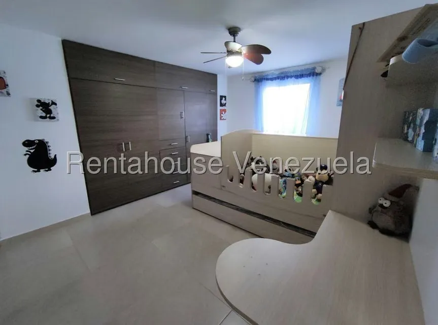 Casa (Multipes Niveles) en Venta en Los Castores, Miranda - 40