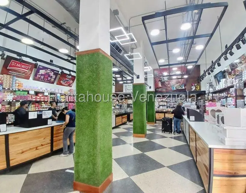 Local Comercial en Alquiler en Parroquia La Candelaria, Distrito Metropolitano - 36