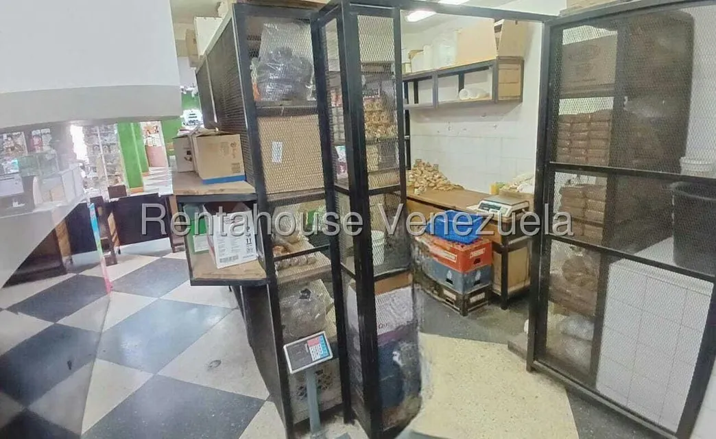 Local Comercial en Alquiler en Parroquia La Candelaria, Distrito Metropolitano - 39