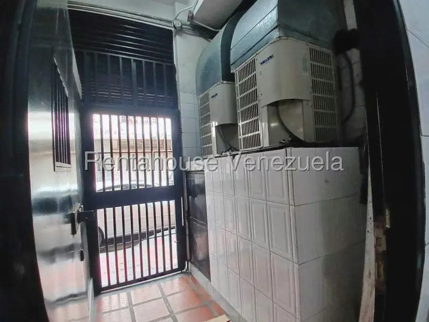 Local Comercial en Alquiler en Parroquia La Candelaria, Distrito Metropolitano - 48