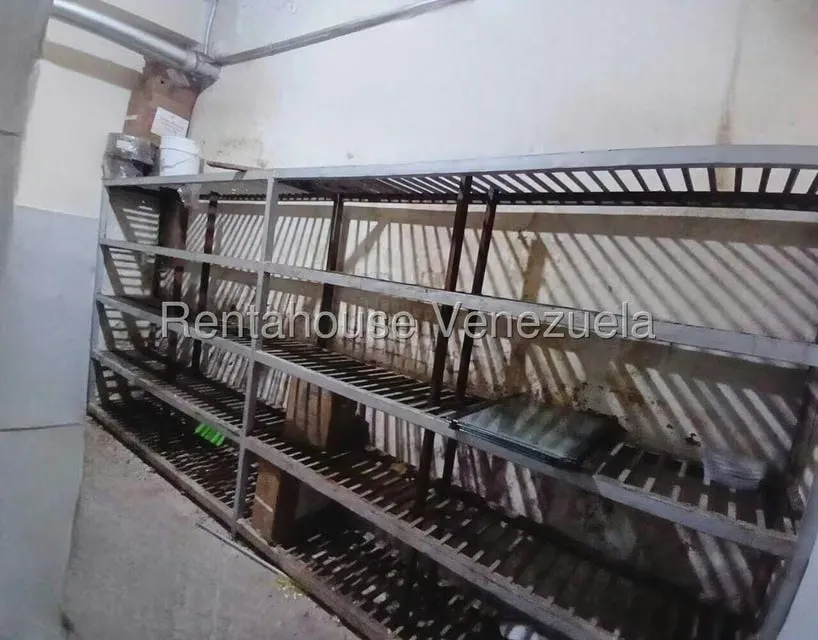 Local Comercial en Alquiler en Parroquia La Candelaria, Distrito Metropolitano - 54