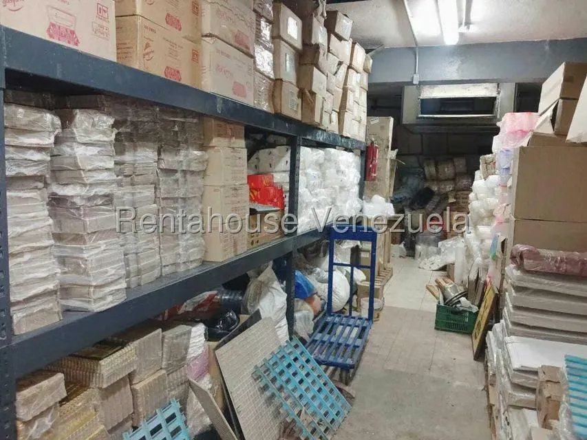 Local Comercial en Alquiler en Parroquia La Candelaria, Distrito Metropolitano - 57