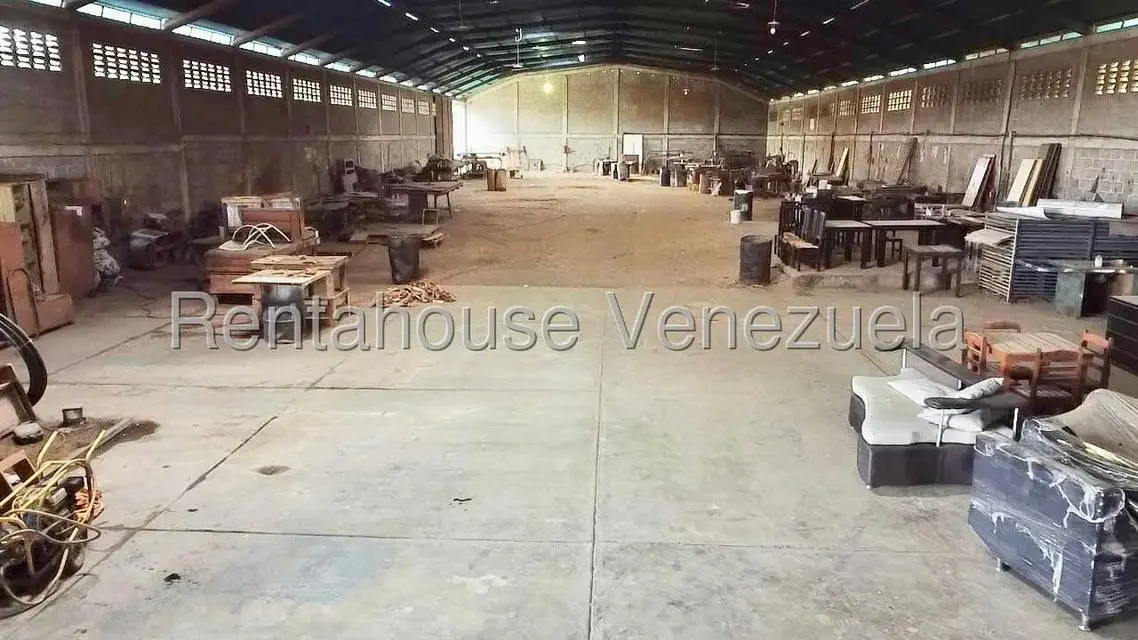 Local Comercial en Venta en Parroquia Juan de Villegas, Lara - 25