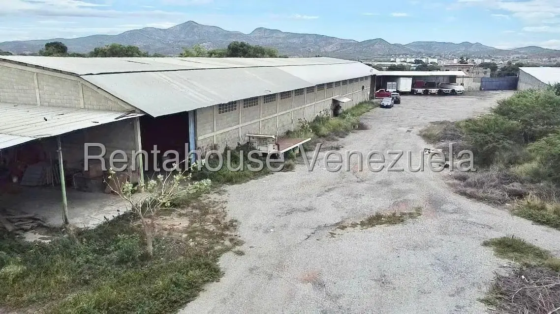Local Comercial en Venta en Parroquia Juan de Villegas, Lara - 28