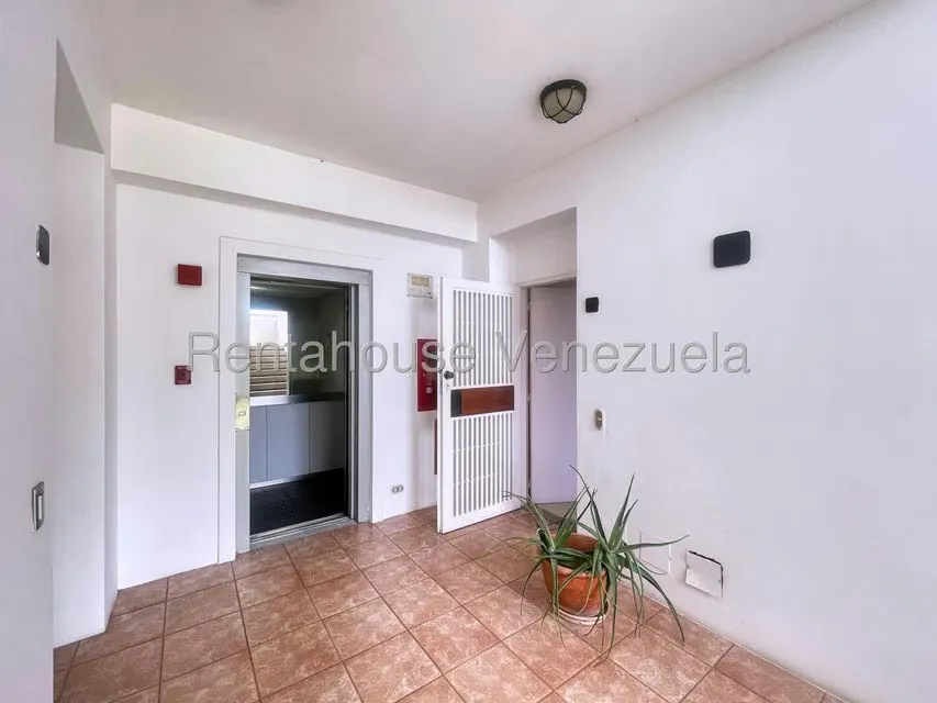 Apartamento (1 Nivel) en Alquiler en La Union, Distrito Metropolitano - 2