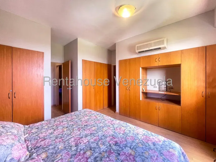 Apartamento (1 Nivel) en Alquiler en La Union, Distrito Metropolitano - 25