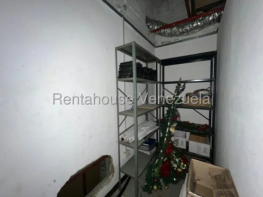 Local Comercial en Alquiler en La Esmeralda, Carabobo - 12