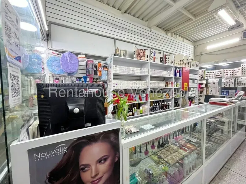 Local Comercial en Alquiler en La Esmeralda, Carabobo - 3
