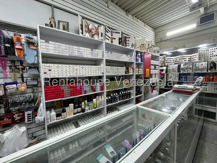 Local Comercial en Alquiler en La Esmeralda, Carabobo - 4