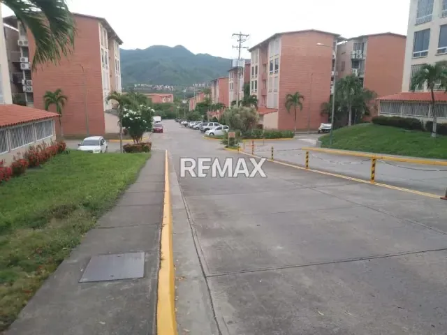 Venta Apartamento 77 Mtrs2, Piso 3, Terrazas Altos de San Pedro, Guarenas Edo. Miranda - 2