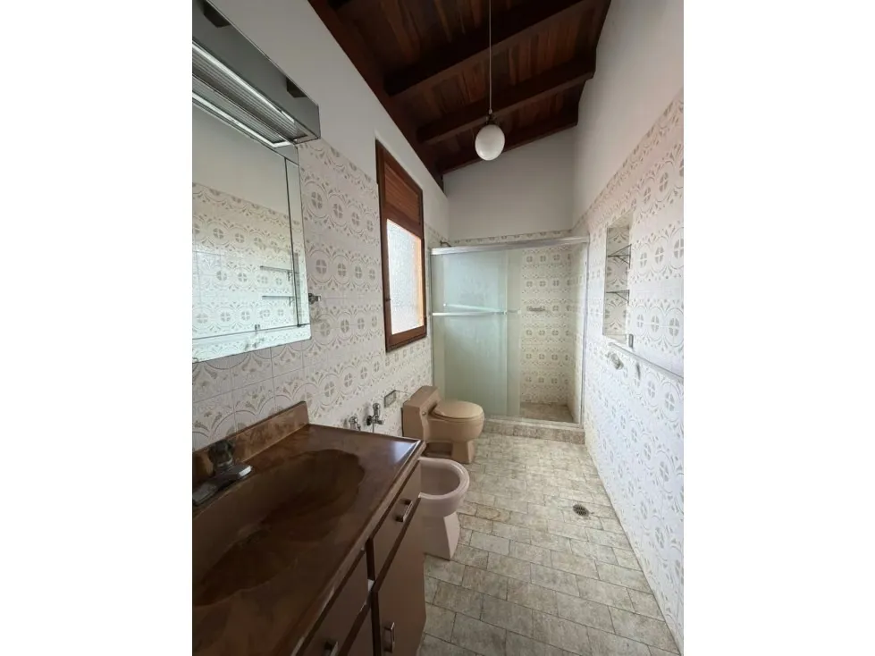 Vendo casa para remodelar 920m2 La Lagunita 6239 - 12