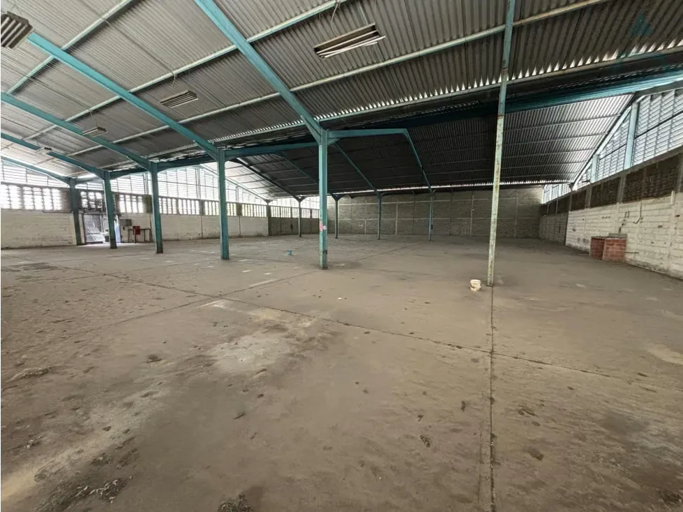 Se alquila Galpon 3163m² 2b Guarenas - 2